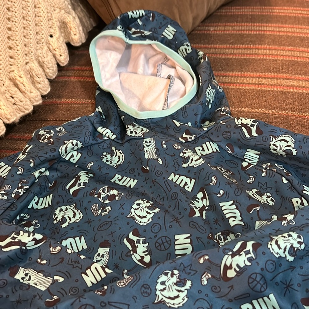 Tek gear big boys hoodie size 18/20